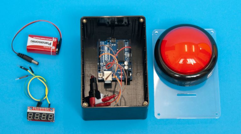 Do It Kits : Maker Kits Aiming to Close the Gender Gap in STEM